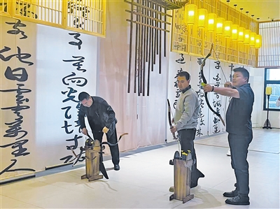 凝心聚力打造“暖城”创建“升级版”——鄂尔多斯市创建互观互评互学活动侧记